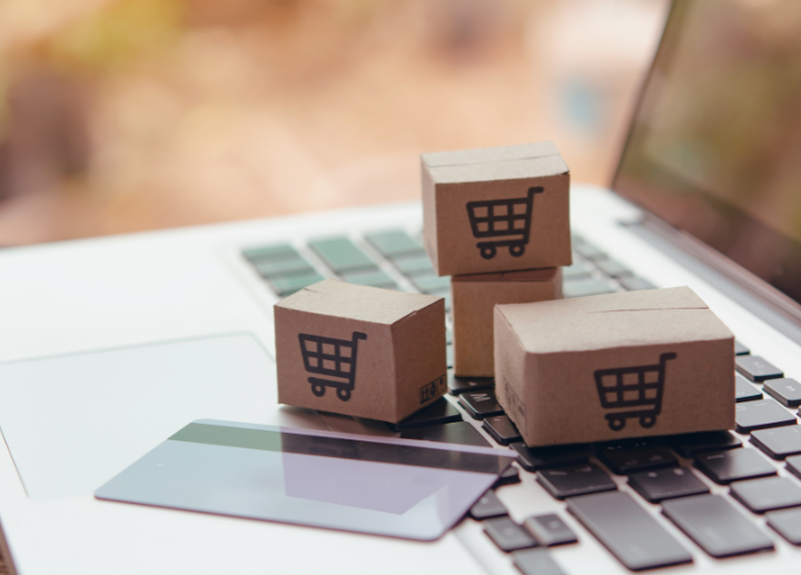 laptop and online ordering carts